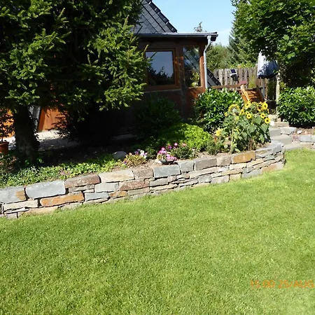 Nyaraló Eifelwaldhaeuschen By Interhome